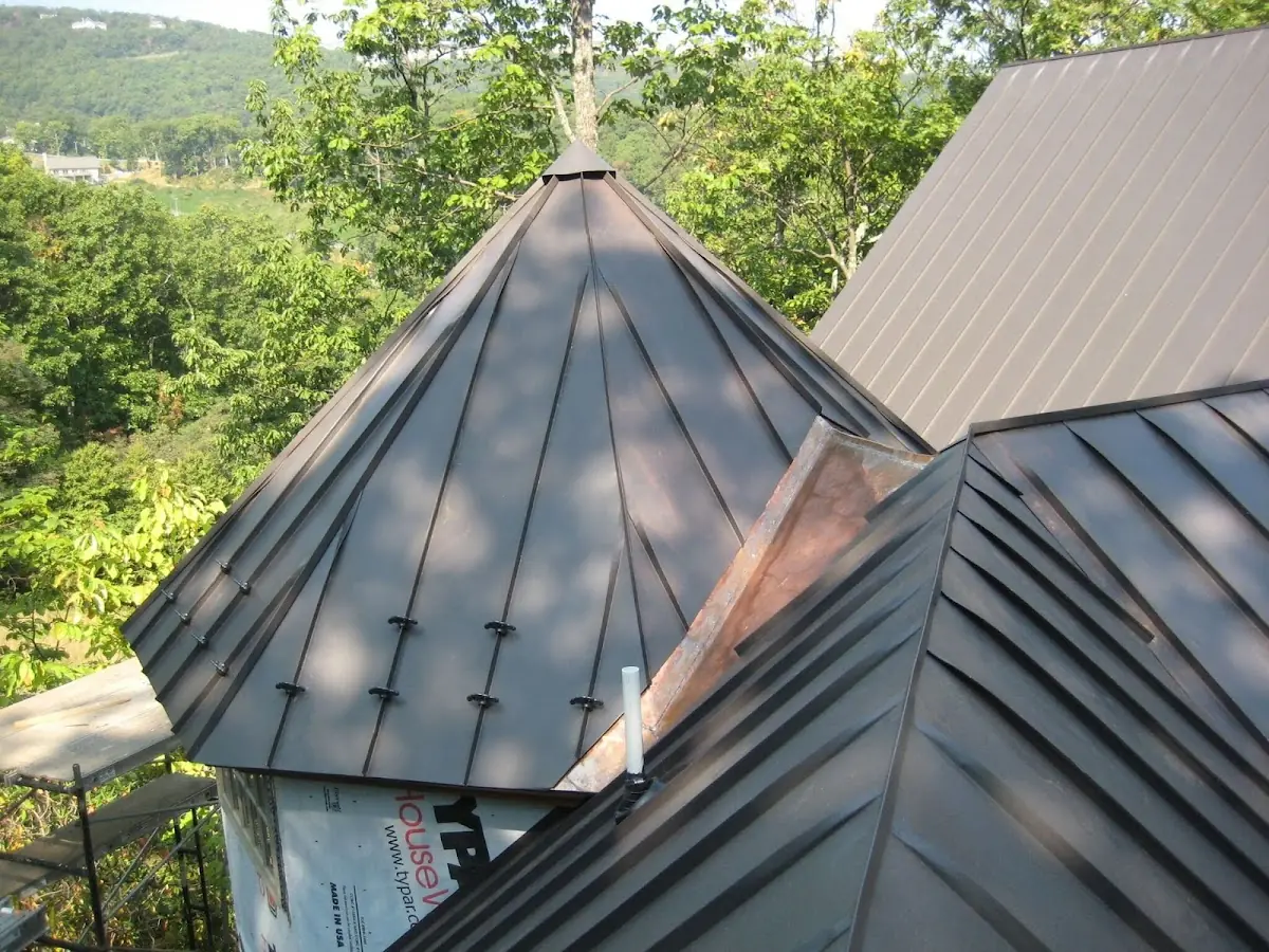 Professional Roof Tarp Installation by Craftsman Roofing in Mountville Manor